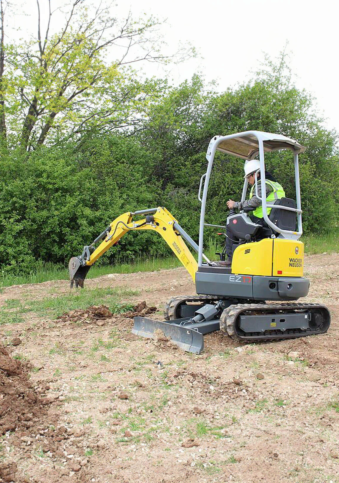 Alquiler de Mini excavadora 1700 Kg para particulares