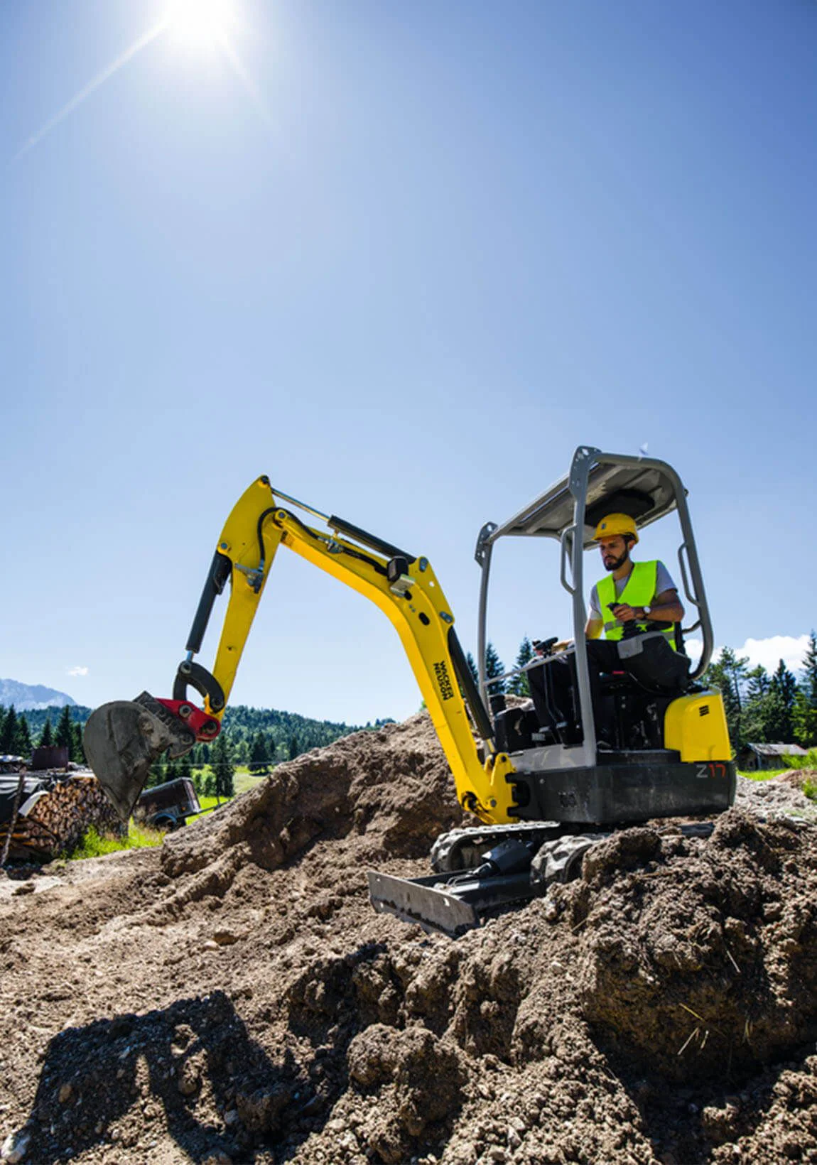 Alquiler de Mini excavadora 1700 Kg para particulares