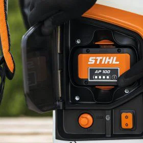 pulh_pulverizador_bateria_stihl_sga85_alquiler_smoh_jardineria_mochila_versatil_bateria_sin_cables