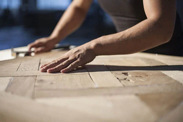 Como arreglar mueble de madera con alquiler de herramientas