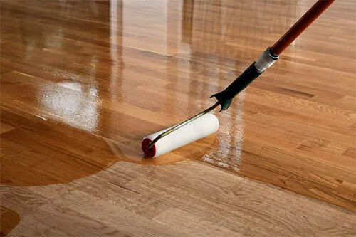 Alquiler de herramientas para renovar tu parqué
