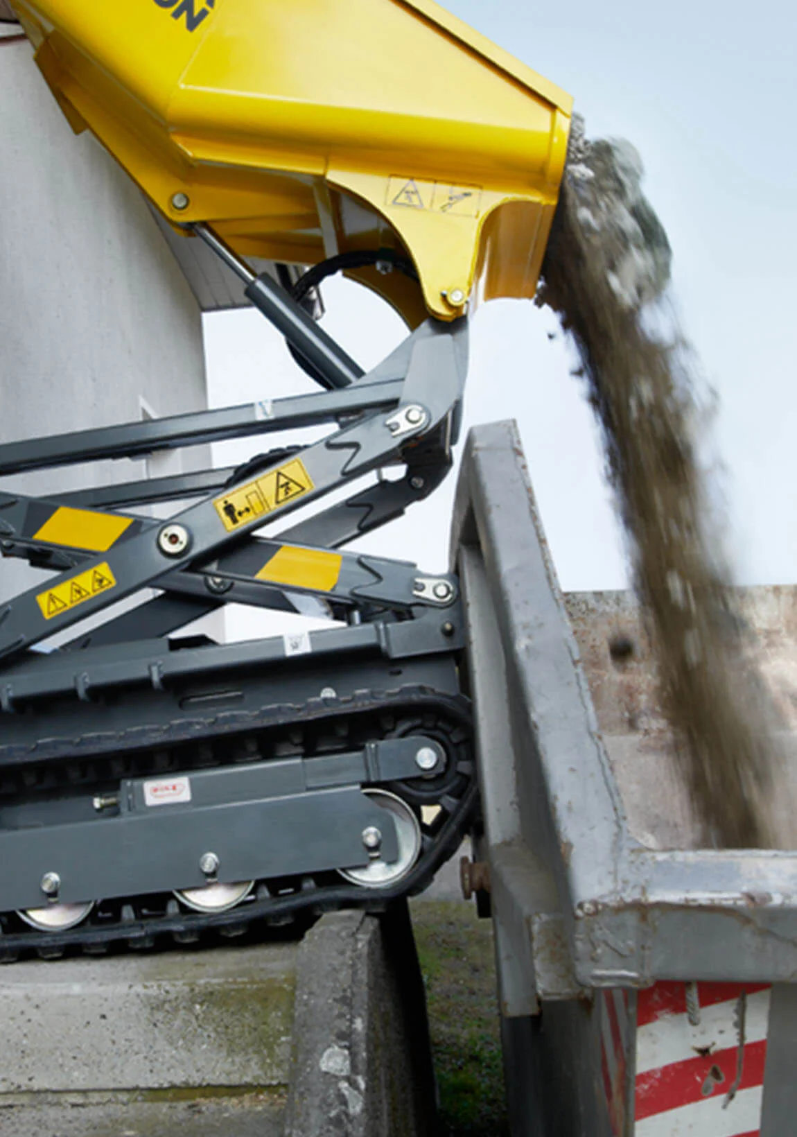Alquiler de Dumper oruga 800 kg para particulares