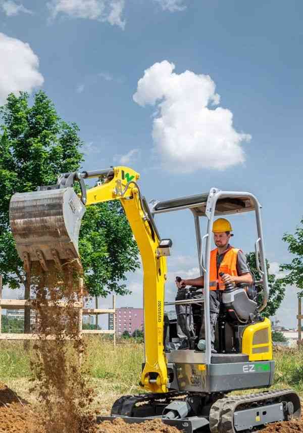 Alquiler para particulares de mini excavadora eléctrica