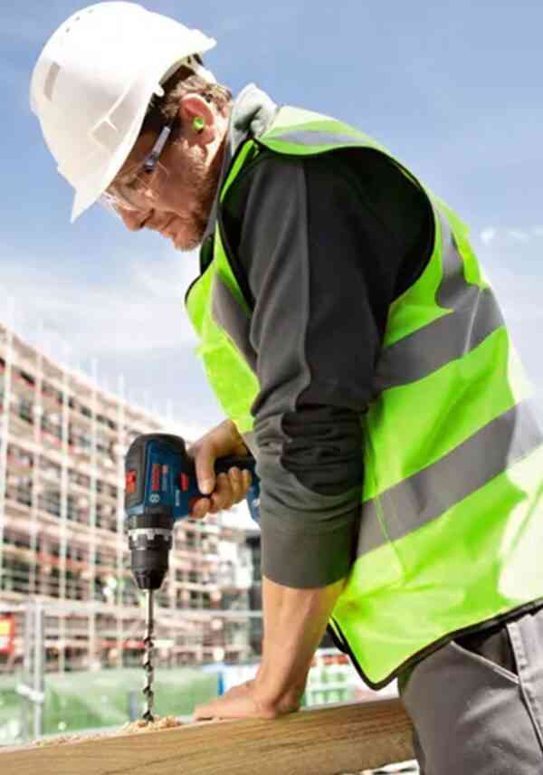 Alquiler de taladro percutor a batería Bosch para particulares