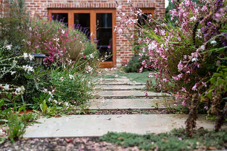 Decora tu jardín esta primavera