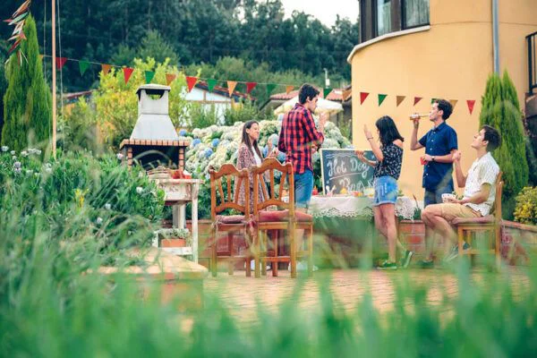 Fiestas con amigos en el jardín